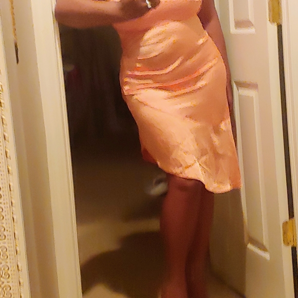 Satin asymmetrical strapless dress New 10 - Picture 8 of 11